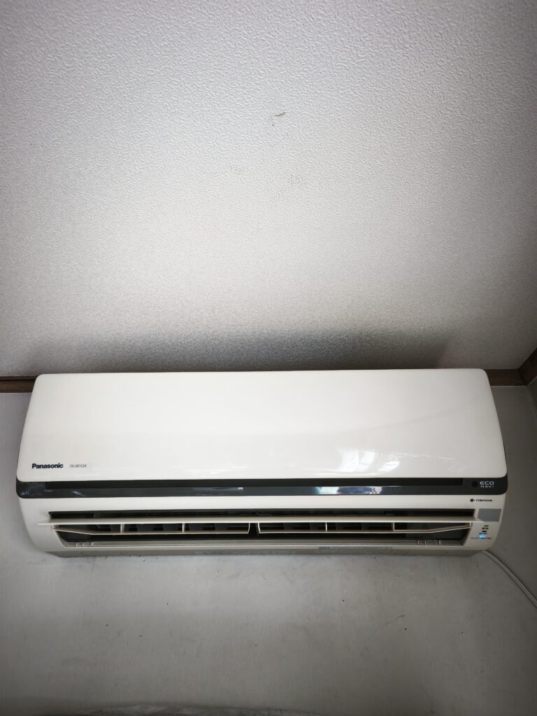 【施工事例】四街道市のエアコンクリーニング｜2011年製Panasonic CS-281CSX-Wの14年分の汚れ