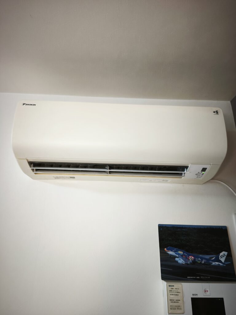 【施工事例】送風ファンを取り外して徹底洗浄｜佐倉市のエアコンクリーニング（ダイキン F40UTCXP-W）すぎやま美工