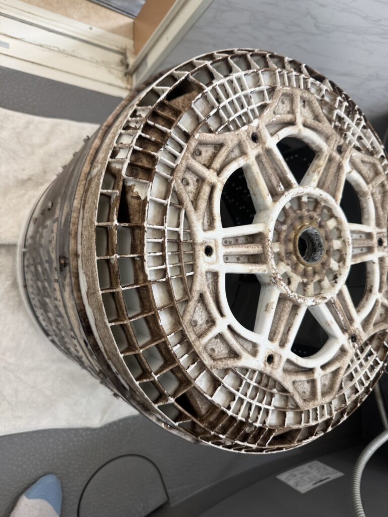 東金市でパナソニック洗濯機（NA-FA10K2）槽分解クリーニング｜すぎやま美工